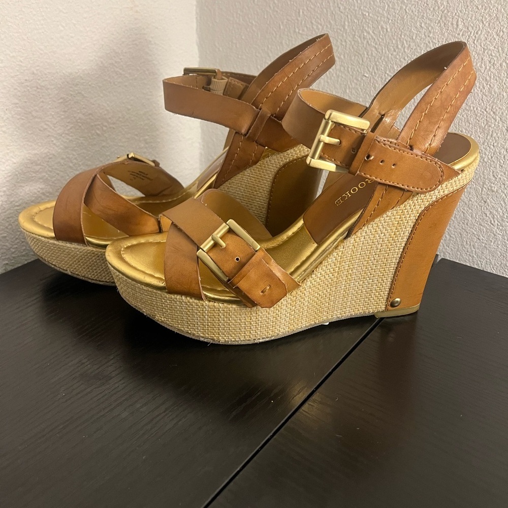Audrey Brooke Abhollie Wedge Tan Sandals - Picture 2 of 7